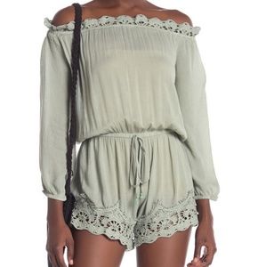 ⭐LAST CHANCE⭐  NWT off-the-shoulder romper